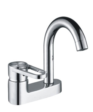 Kitchen sink with single handle